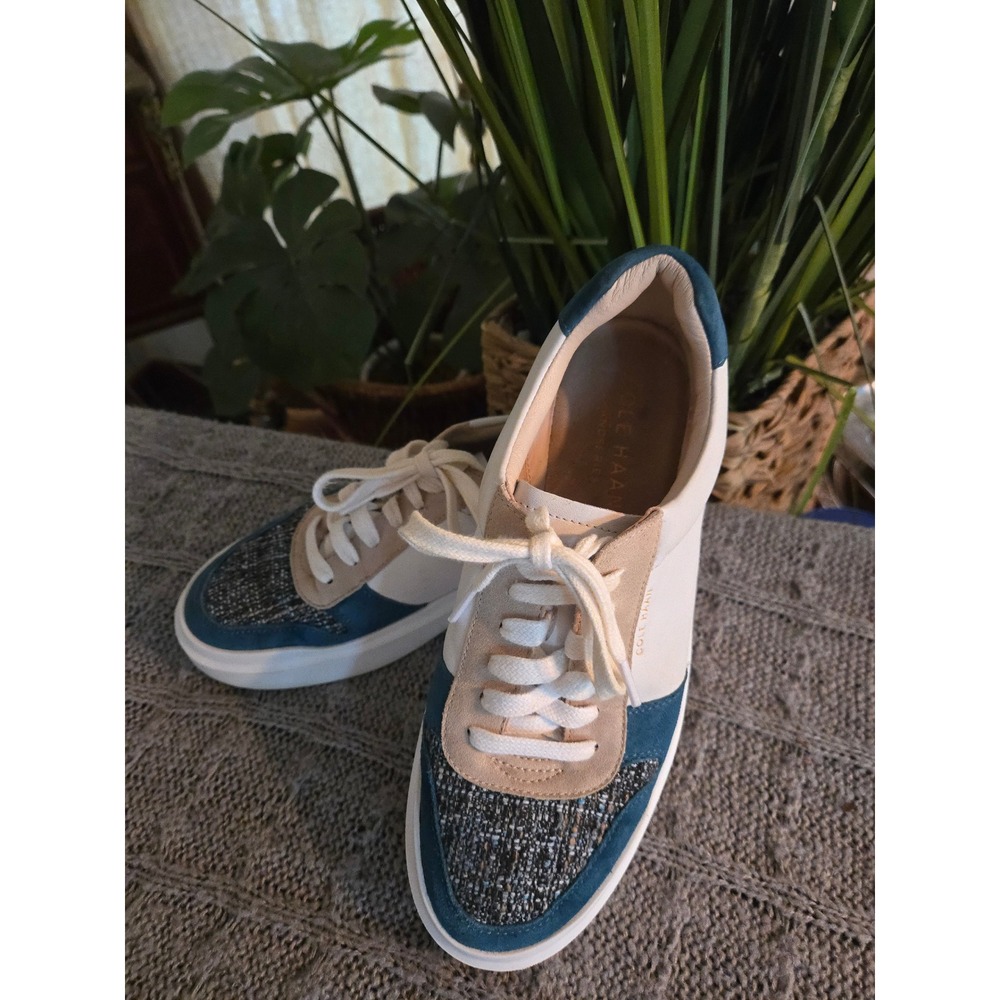 COLE HAAN - Grand Crosscourt Sneakers White Leather Suede Teal Womens - Size 8.5